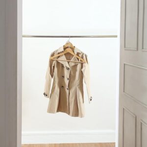 Hangers-with-pants-bar